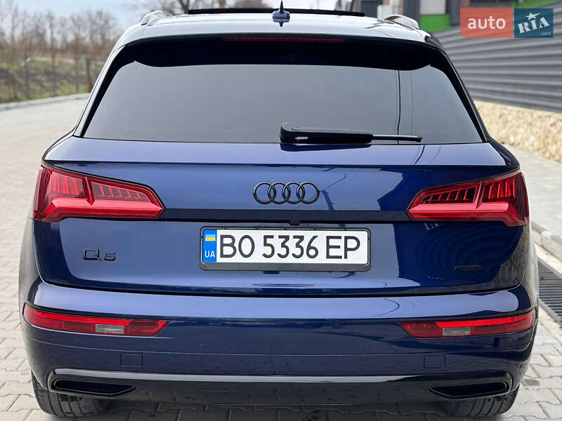 Внедорожник / Кроссовер Audi Q5 2020 в Тернополе