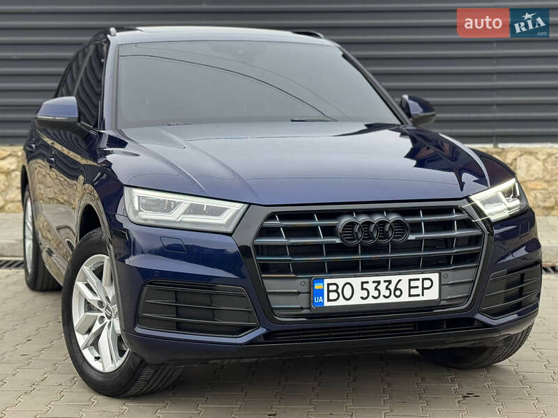 Внедорожник / Кроссовер Audi Q5 2020 в Тернополе
