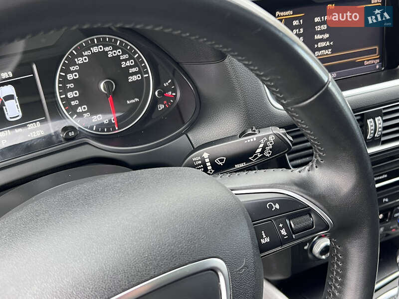 Внедорожник / Кроссовер Audi Q5 2016 в Нововолынске