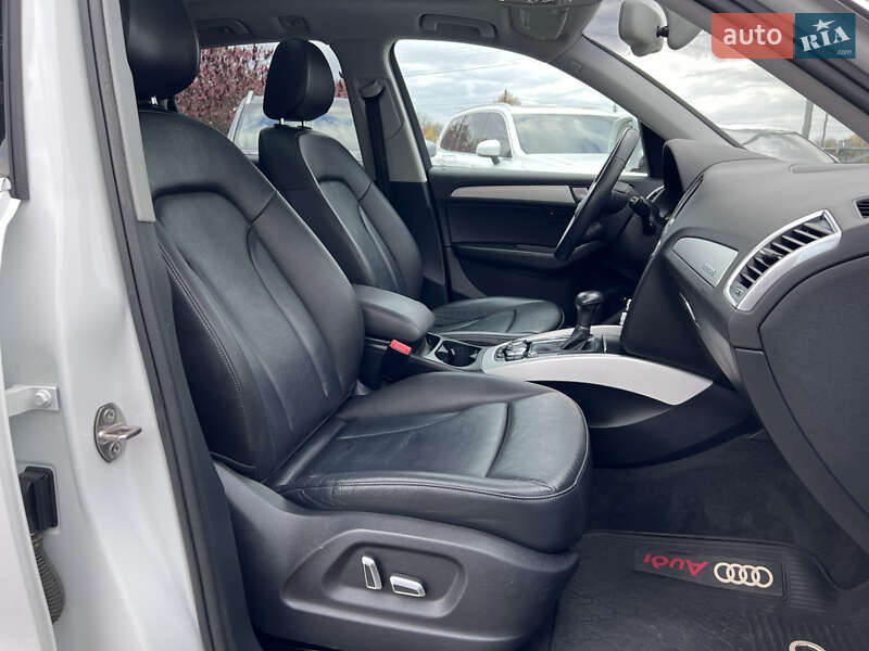 Внедорожник / Кроссовер Audi Q5 2016 в Нововолынске