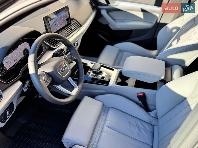 Внедорожник / Кроссовер Audi Q5 2024 в Стрые