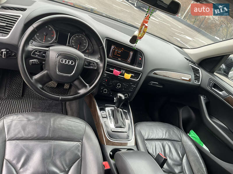 Внедорожник / Кроссовер Audi Q5 2010 в Чернигове фото 14 Внедорожник / Кроссовер Audi Q5 2010 в Чернигове