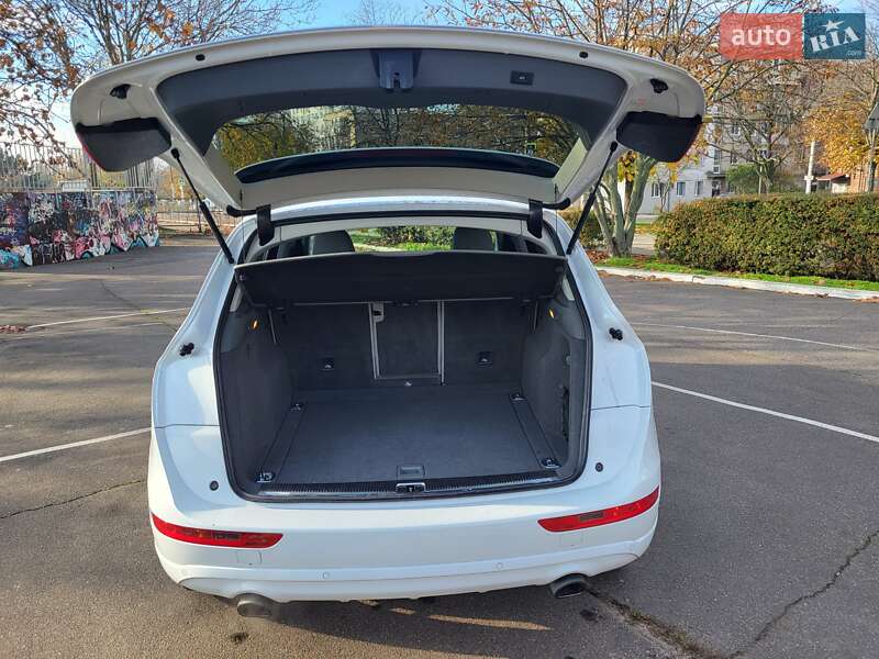 Позашляховик / Кросовер Audi Q5 2017 в Одесі фото 27 Позашляховик / Кросовер Audi Q5 2017 в Одесі