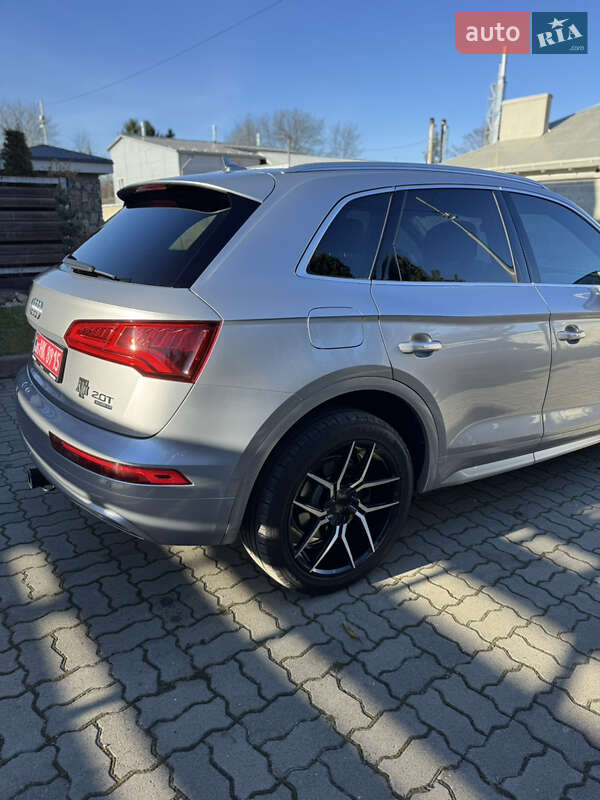 Позашляховик / Кросовер Audi Q5 2018 в Стрию