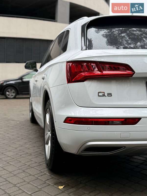 Позашляховик / Кросовер Audi Q5 2019 в Броварах фото 8 Позашляховик / Кросовер Audi Q5 2019 в Броварах