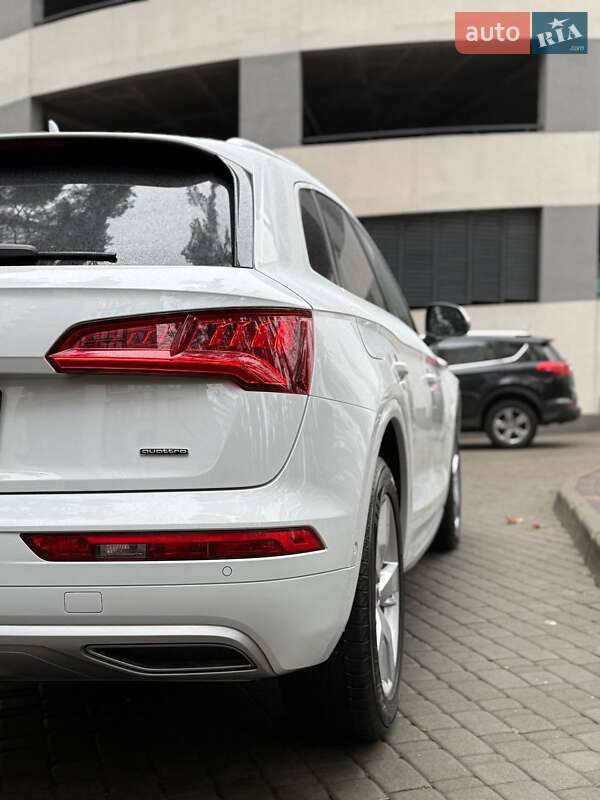 Позашляховик / Кросовер Audi Q5 2019 в Броварах фото 10 Позашляховик / Кросовер Audi Q5 2019 в Броварах