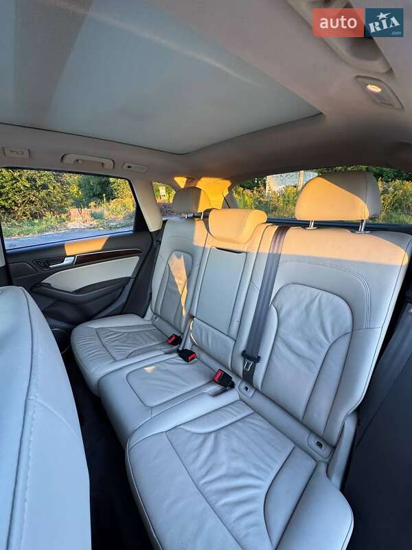 Позашляховик / Кросовер Audi Q5 2014 в Луцьку