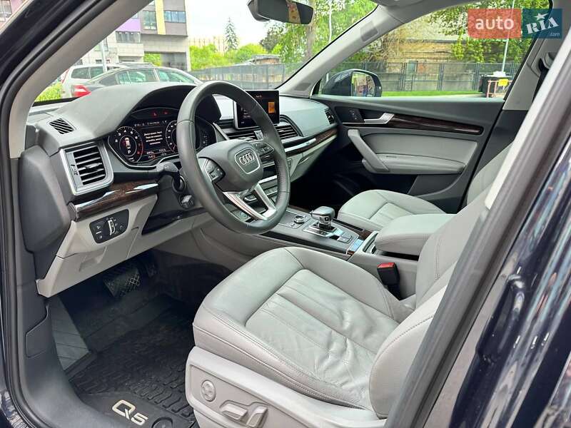 Внедорожник / Кроссовер Audi Q5 2018 в Львове фото 7 Внедорожник / Кроссовер Audi Q5 2018 в Львове