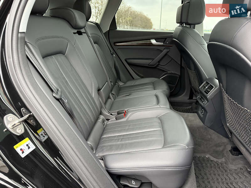 Позашляховик / Кросовер Audi Q5 2018 в Дніпрі