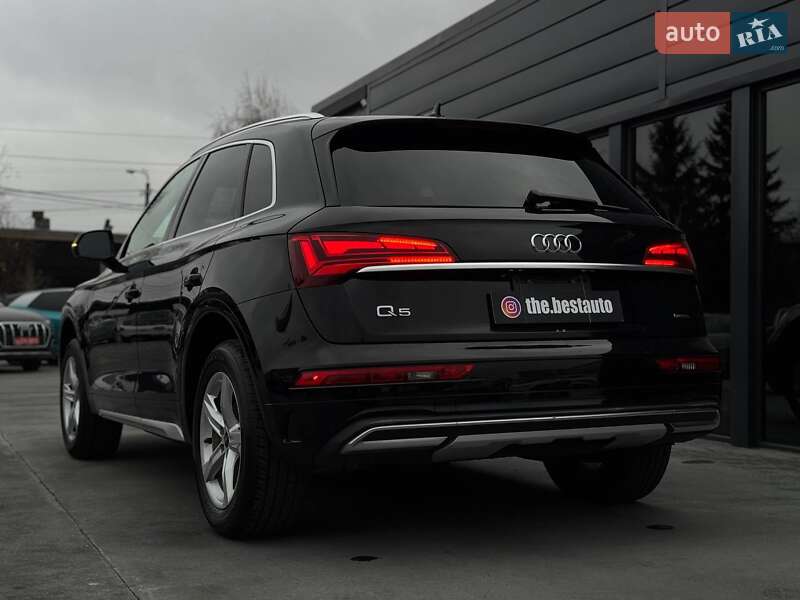Позашляховик / Кросовер Audi Q5 2020 в Рівному