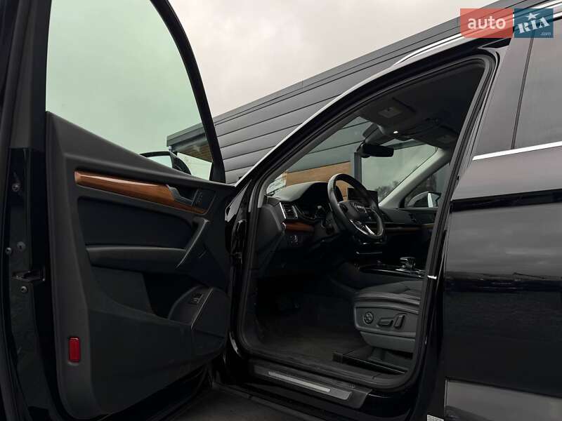 Позашляховик / Кросовер Audi Q5 2020 в Рівному