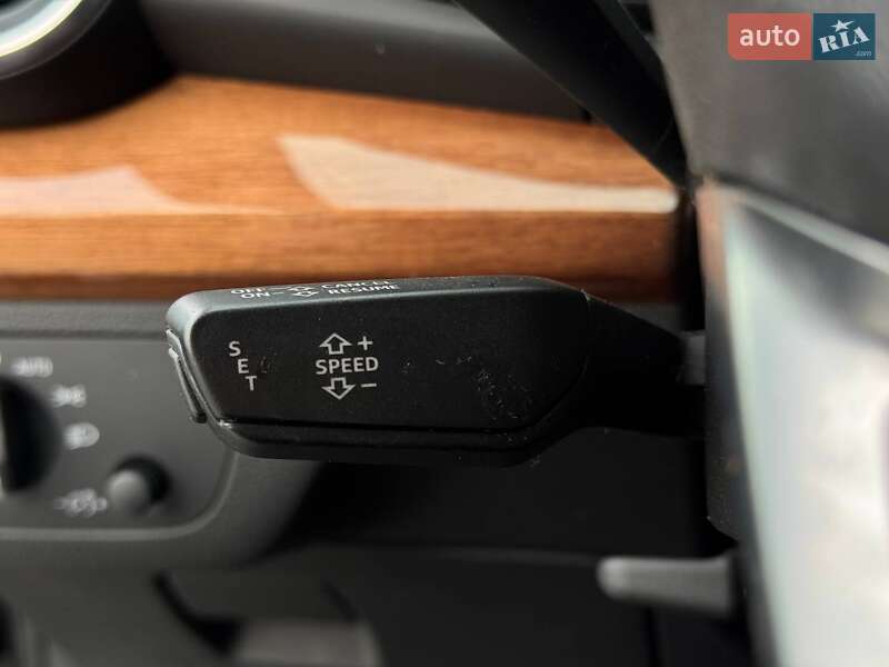 Позашляховик / Кросовер Audi Q5 2020 в Рівному