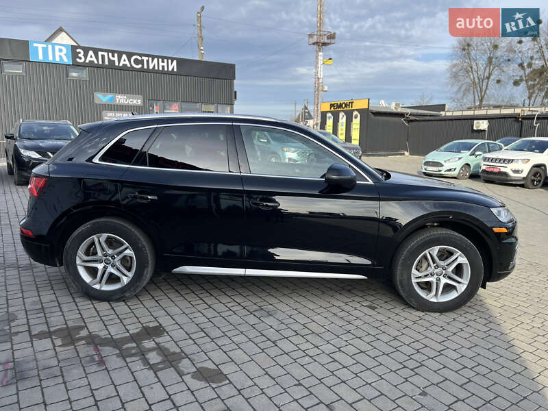Внедорожник / Кроссовер Audi Q5 2017 в Львове фото 4 Внедорожник / Кроссовер Audi Q5 2017 в Львове