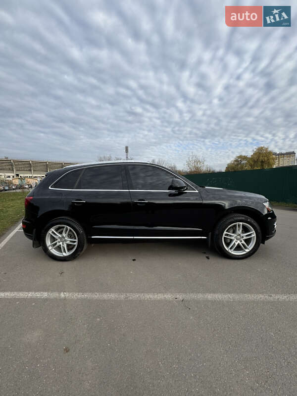 Позашляховик / Кросовер Audi Q5 2016 в Івано-Франківську