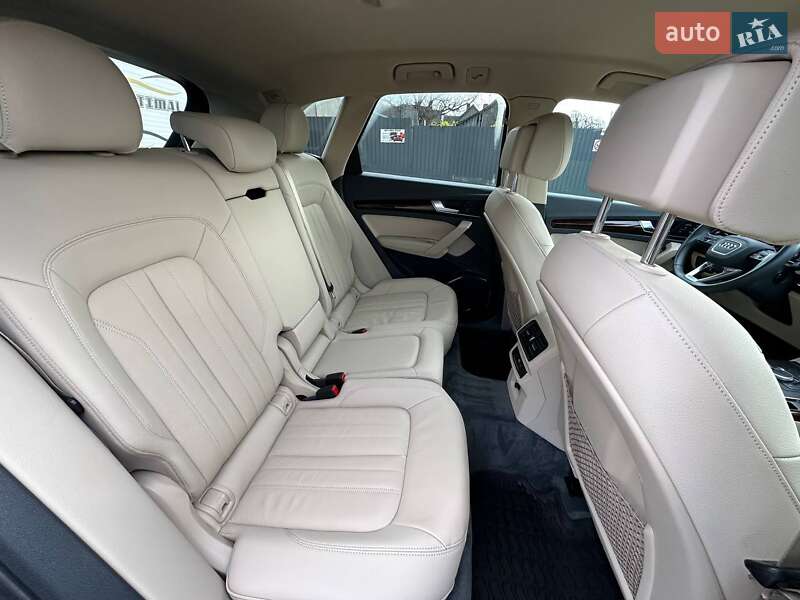 Позашляховик / Кросовер Audi Q5 2020 в Львові фото 20 Позашляховик / Кросовер Audi Q5 2020 в Львові