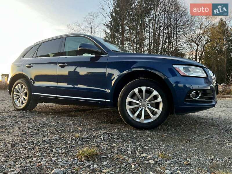 Внедорожник / Кроссовер Audi Q5 2015 в Самборе