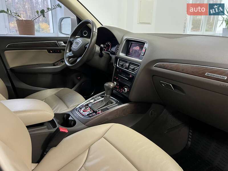 Позашляховик / Кросовер Audi Q5 2012 в Полтаві