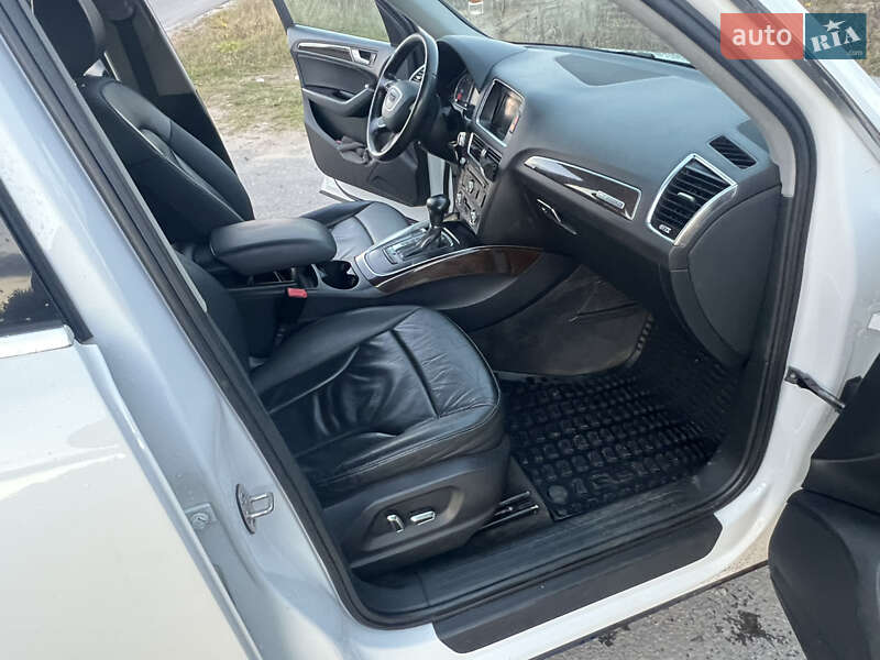 Внедорожник / Кроссовер Audi Q5 2014 в Львове