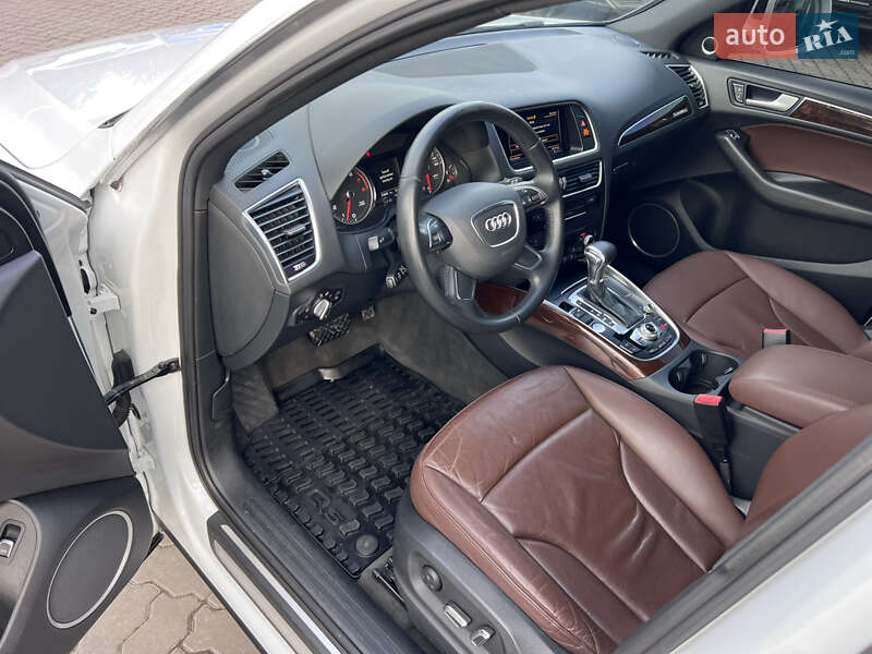 Позашляховик / Кросовер Audi Q5 2015 в Нововолинську фото 17 Позашляховик / Кросовер Audi Q5 2015 в Нововолинську