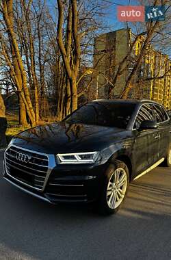 Позашляховик / Кросовер Audi Q5 2017 в Чернігові