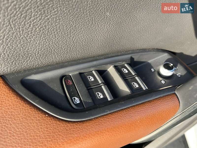 Позашляховик / Кросовер Audi Q5 2017 в Львові