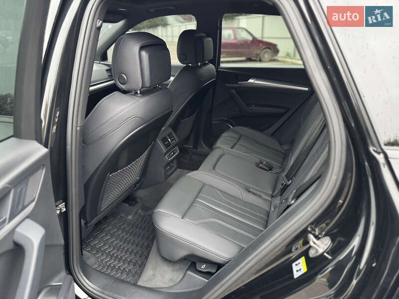 Позашляховик / Кросовер Audi Q5 2024 в Луцьку