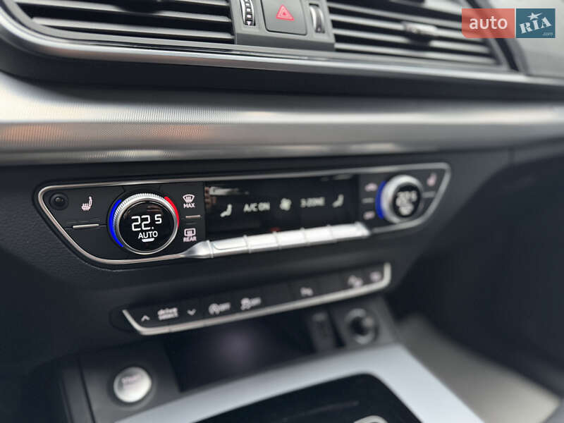 Позашляховик / Кросовер Audi Q5 2024 в Луцьку