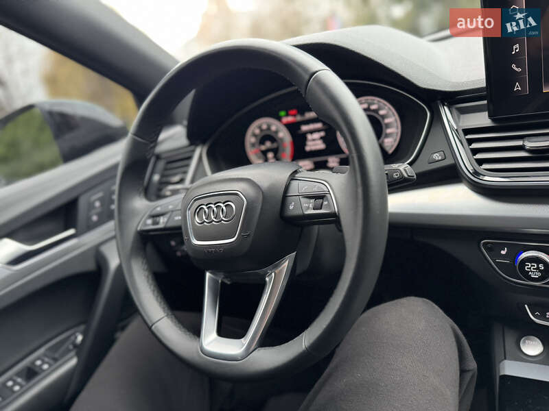 Позашляховик / Кросовер Audi Q5 2024 в Луцьку