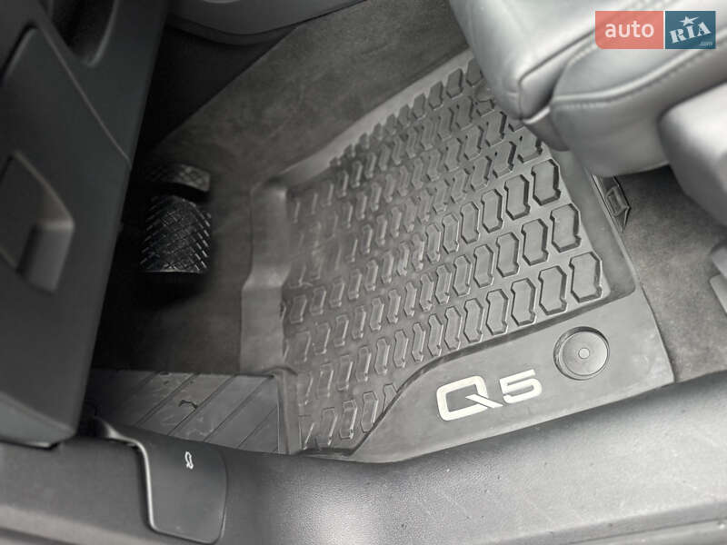 Позашляховик / Кросовер Audi Q5 2024 в Луцьку