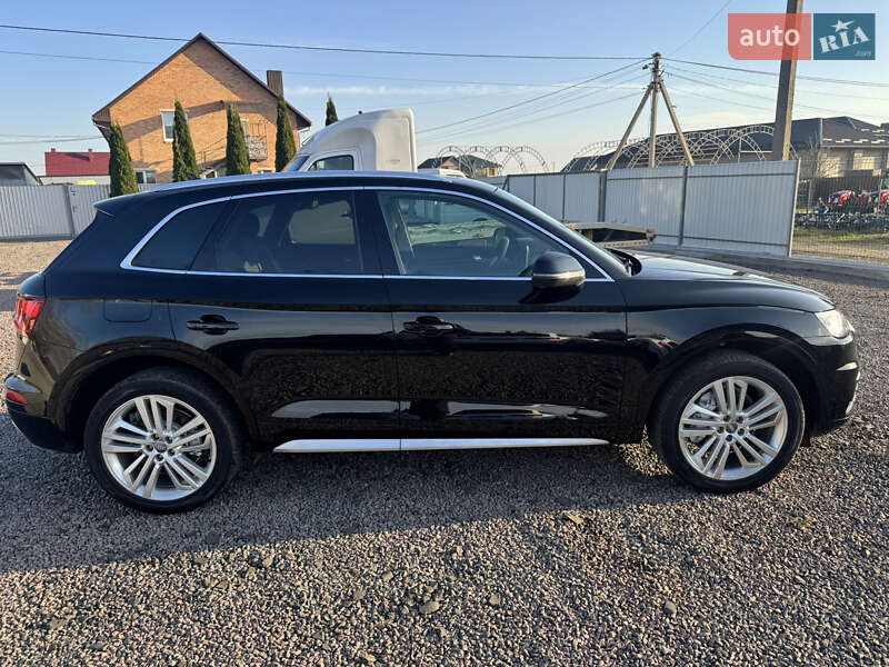 Внедорожник / Кроссовер Audi Q5 2018 в Луцке