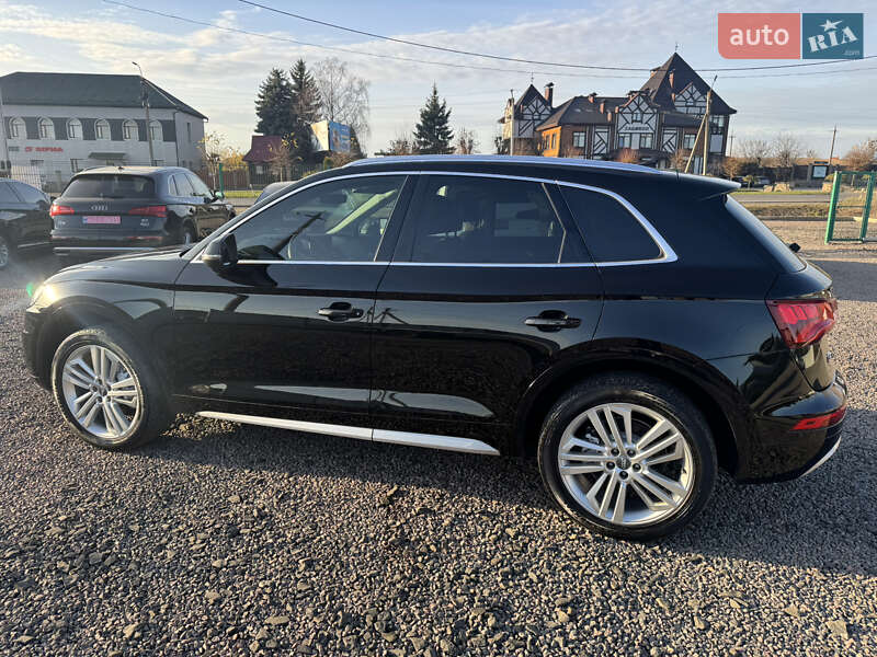 Внедорожник / Кроссовер Audi Q5 2018 в Луцке