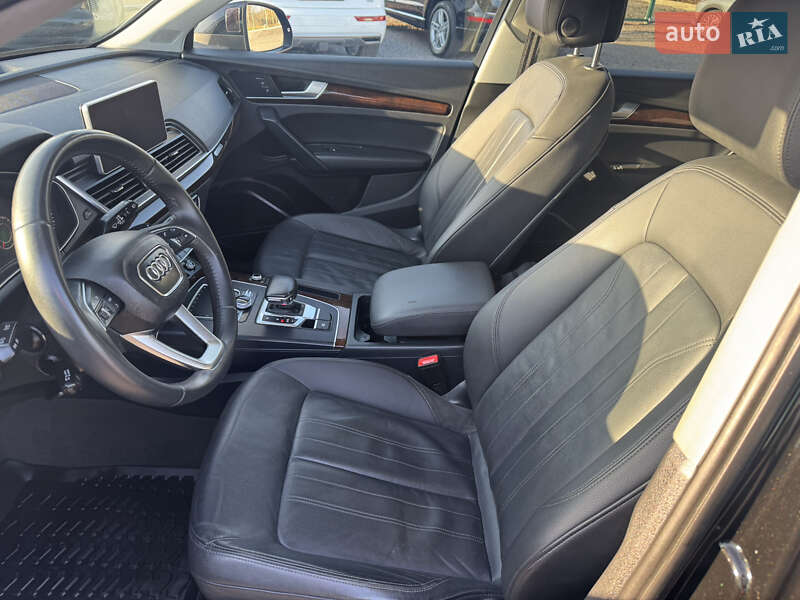 Внедорожник / Кроссовер Audi Q5 2018 в Луцке