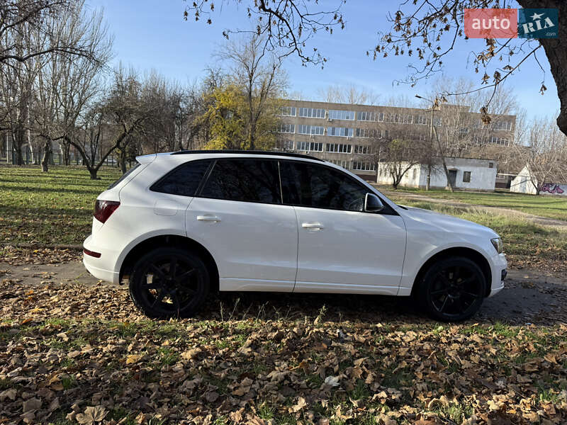 Внедорожник / Кроссовер Audi Q5 2012 в Кривом Роге