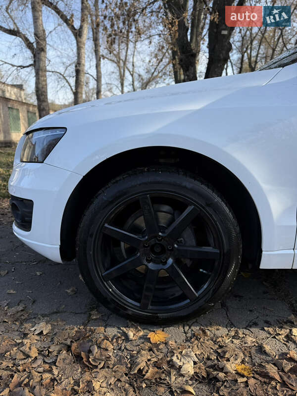 Внедорожник / Кроссовер Audi Q5 2012 в Кривом Роге