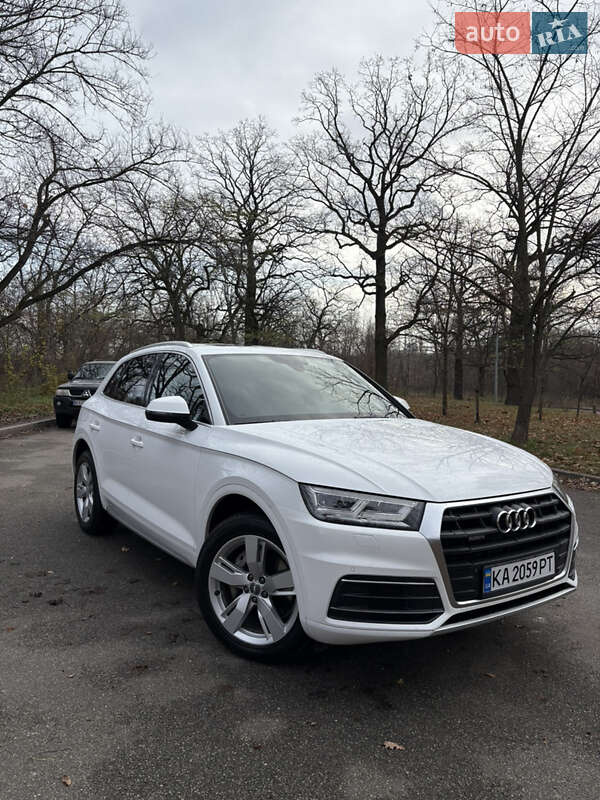 Позашляховик / Кросовер Audi Q5 2018 в Києві