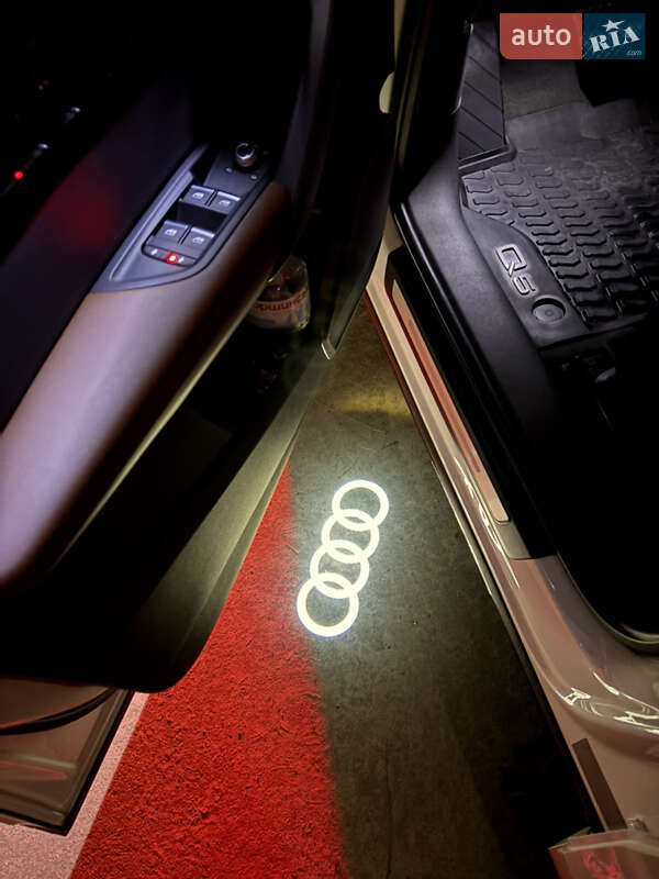 Позашляховик / Кросовер Audi Q5 2018 в Києві