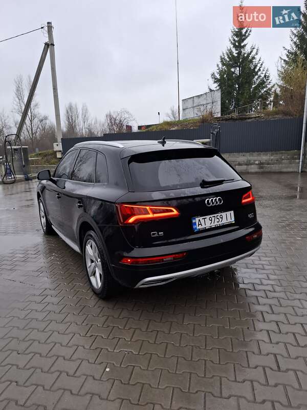 Внедорожник / Кроссовер Audi Q5 2018 в Ивано-Франковске