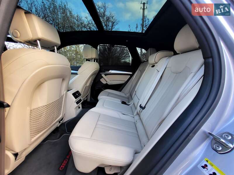 Внедорожник / Кроссовер Audi Q5 2024 в Запорожье
