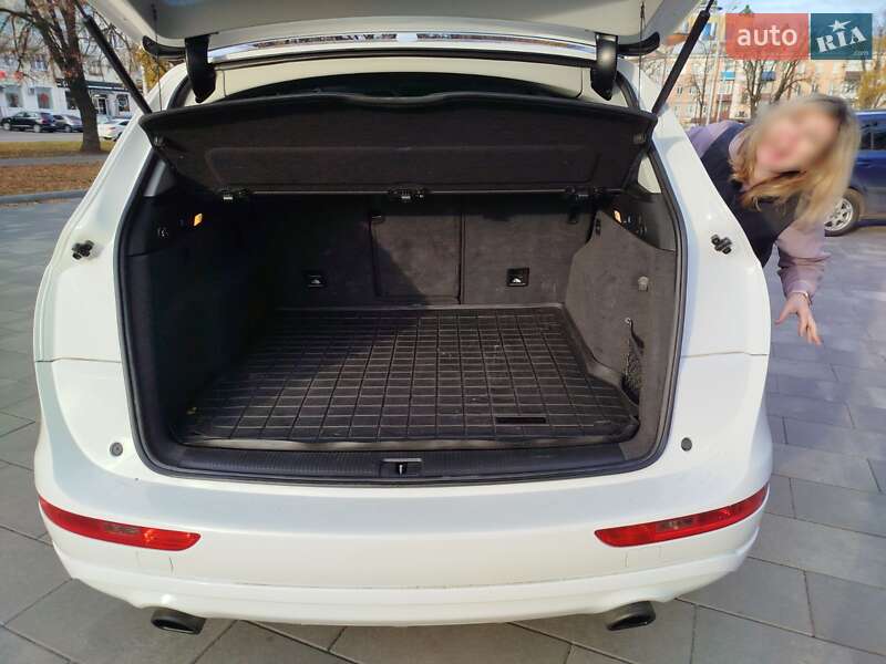 Внедорожник / Кроссовер Audi Q5 2014 в Полтаве