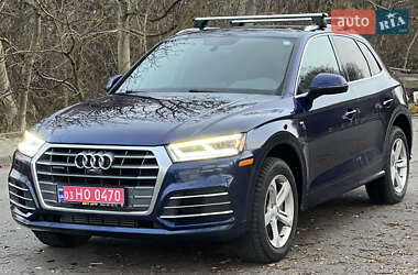 Позашляховик / Кросовер Audi Q5 2017 в Чернівцях