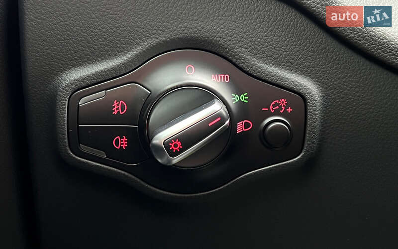 Позашляховик / Кросовер Audi Q5 2016 в Львові