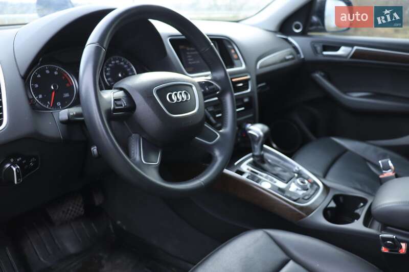 Позашляховик / Кросовер Audi Q5 2015 в Балаклії