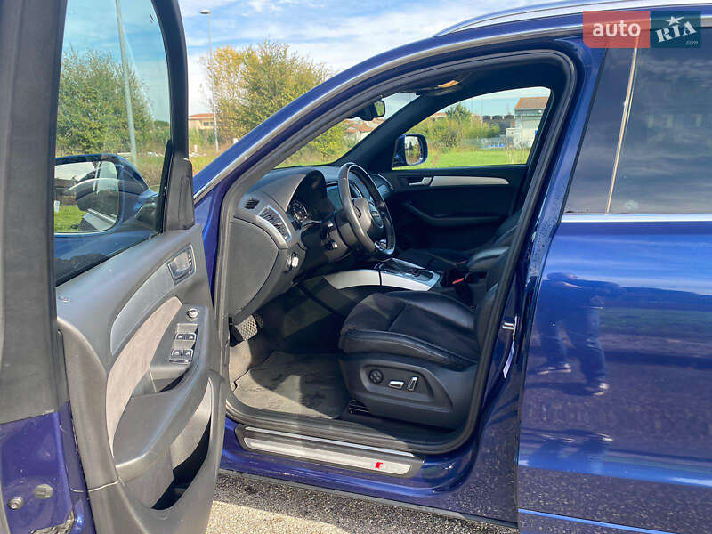 Позашляховик / Кросовер Audi Q5 2015 в Одесі