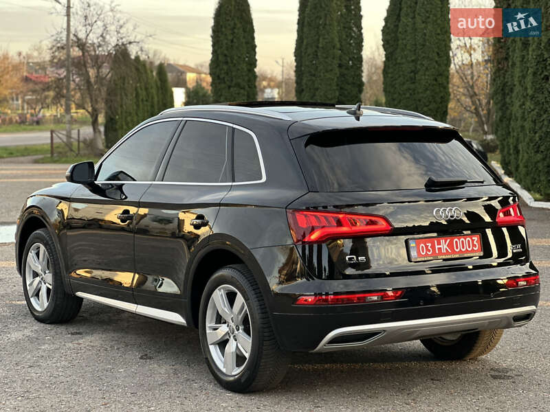 Позашляховик / Кросовер Audi Q5 2018 в Дубні фото 13 Позашляховик / Кросовер Audi Q5 2018 в Дубні