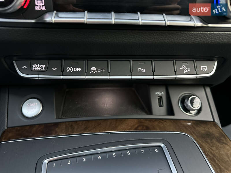 Позашляховик / Кросовер Audi Q5 2018 в Дубні фото 68 Позашляховик / Кросовер Audi Q5 2018 в Дубні