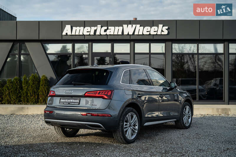 Позашляховик / Кросовер Audi Q5 2018 в Чернівцях