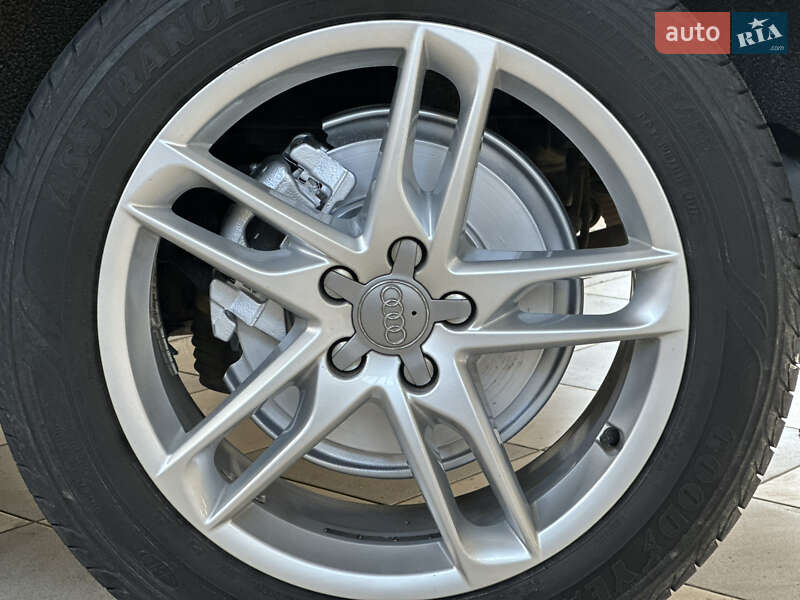 Внедорожник / Кроссовер Audi Q5 2015 в Львове