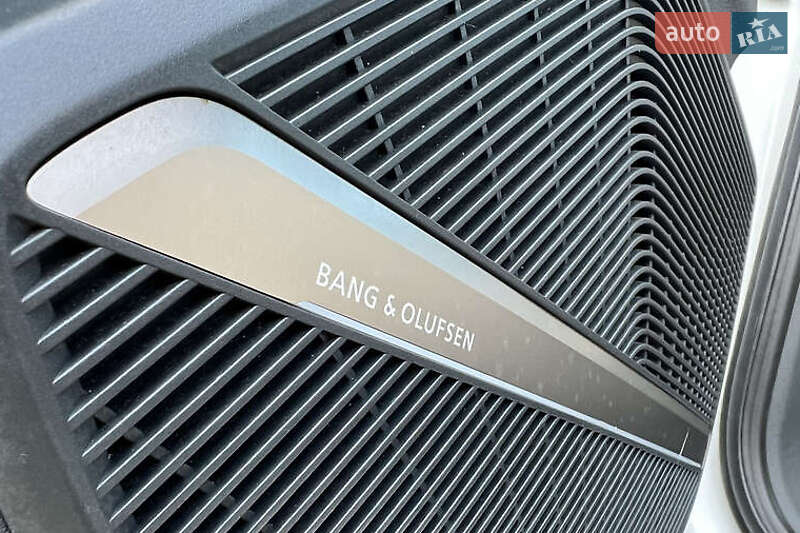 Позашляховик / Кросовер Audi Q5 2017 в Києві