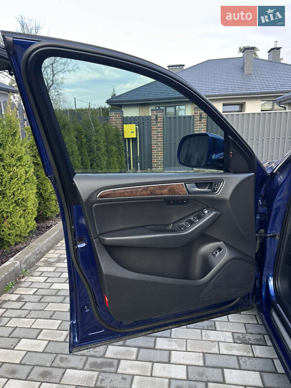 Позашляховик / Кросовер Audi Q5 2015 в Києві