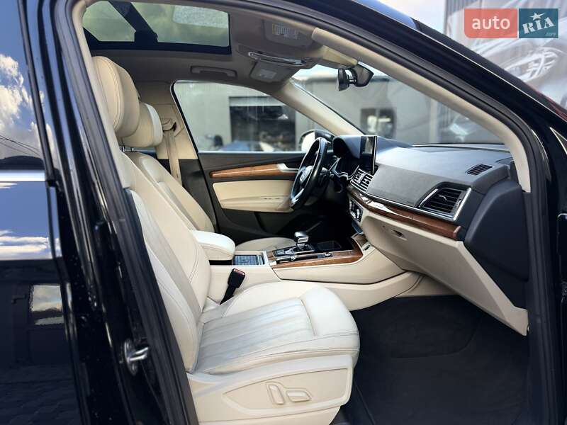 Позашляховик / Кросовер Audi Q5 2021 в Львові